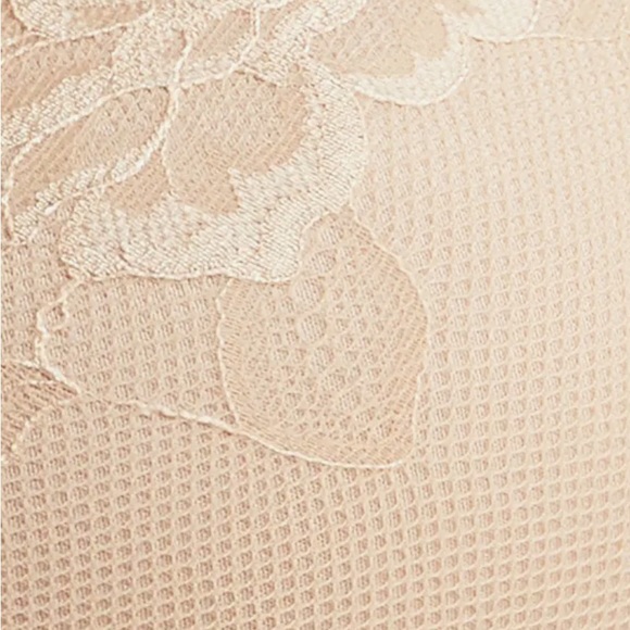 Natori Lace Bra - Picture 6 of 8